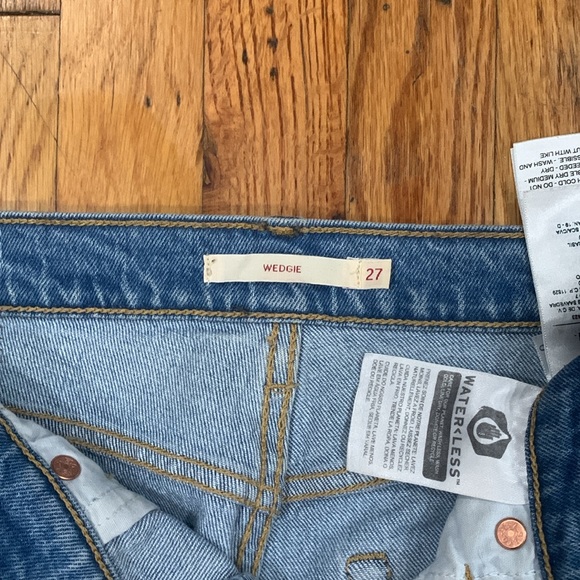 Levi’s wedgie jeans size 27 - Picture 3 of 6